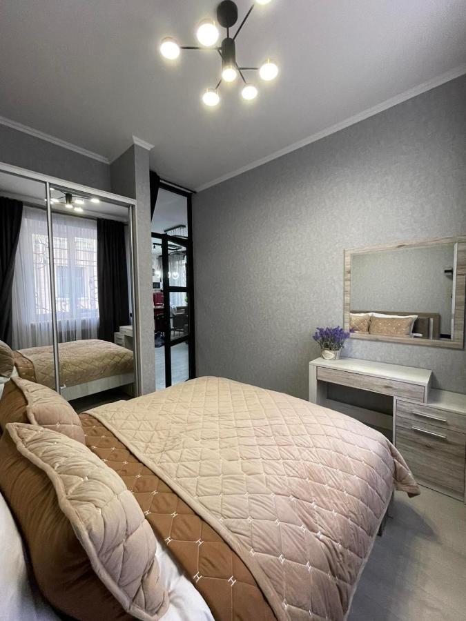Vel люкс Apartment Chernivtsi